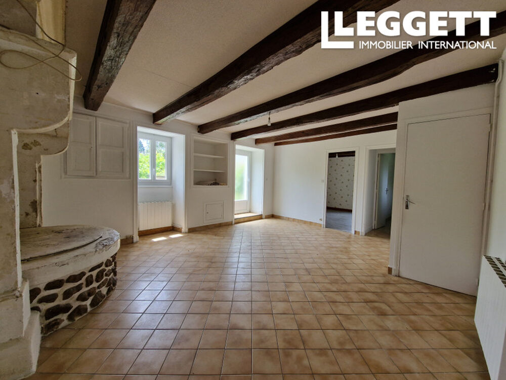 Vente Maison Maison de campagne  avec dépendances et jolie vue dégagée, et environ 6 000m2 de terrain à 25 min d'Angoulême Villebois-lavalette