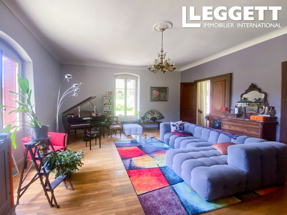 Maison de Maître dans une clairière-12 pièces-dépendances-7,7 ha de prairie+bois, Havre de paix exceptionnel