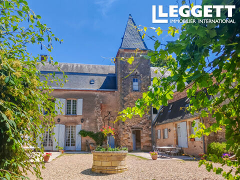   �l�gant manoir du XVIIIe avec superbe cour centrale, aile d?amis et d�pendances sur 3,9 hectares Maison - 15 + pi�ce(s) - 490 m�