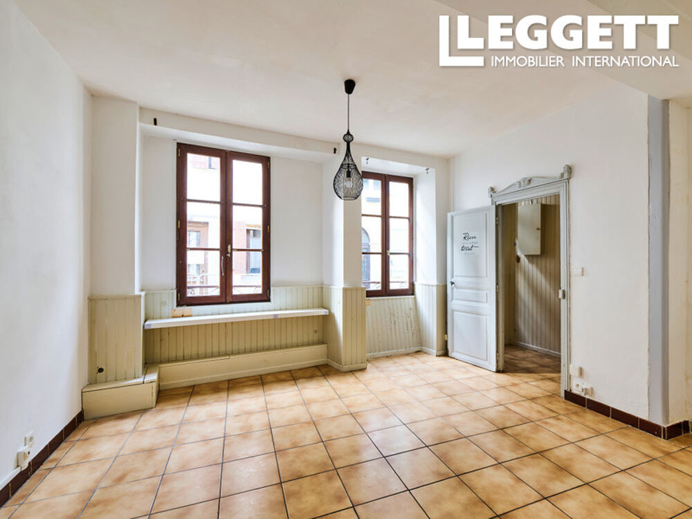 Maison de ville Type 4 au coeur du quartier historique de Salies-de-Béarn