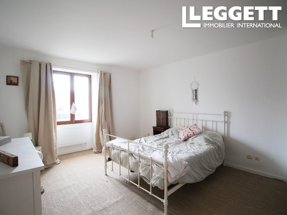 Vente Maison Maison en pierre de 4 chambres avec gîte 2 chambres, dépendances et jardin Dampierre-sur-boutonne