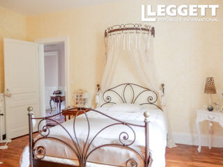  Maison  vendre 11 pices 300 m