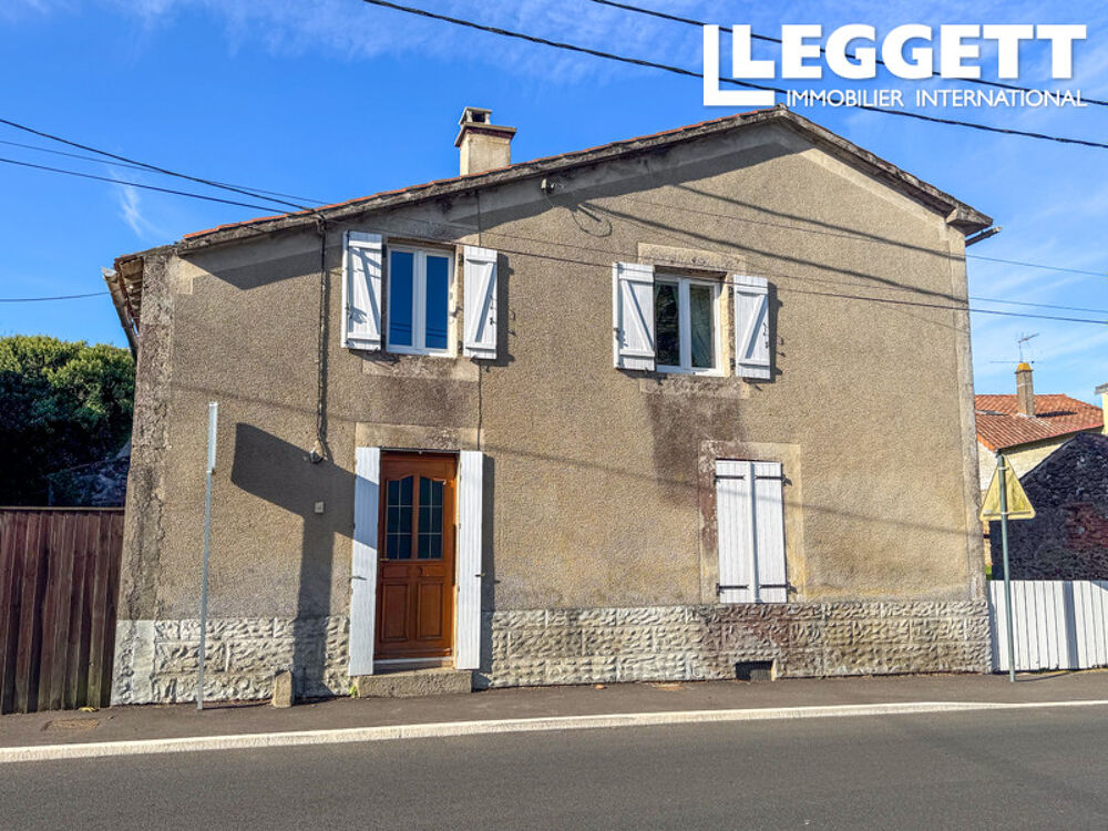 Maison rénovée 2 chambres à L?Absie avec jardin, terrasse, grange, garage et toutes commodités