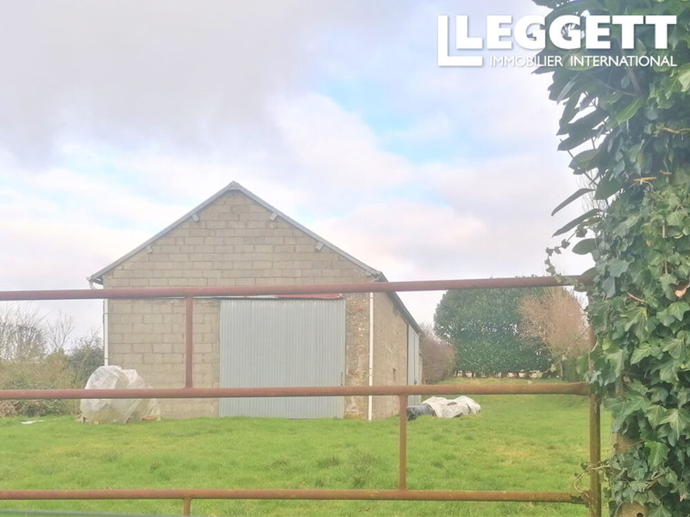 Une excellente opportunité pour une personne dynamique de créer un espace de vie à la campagne.