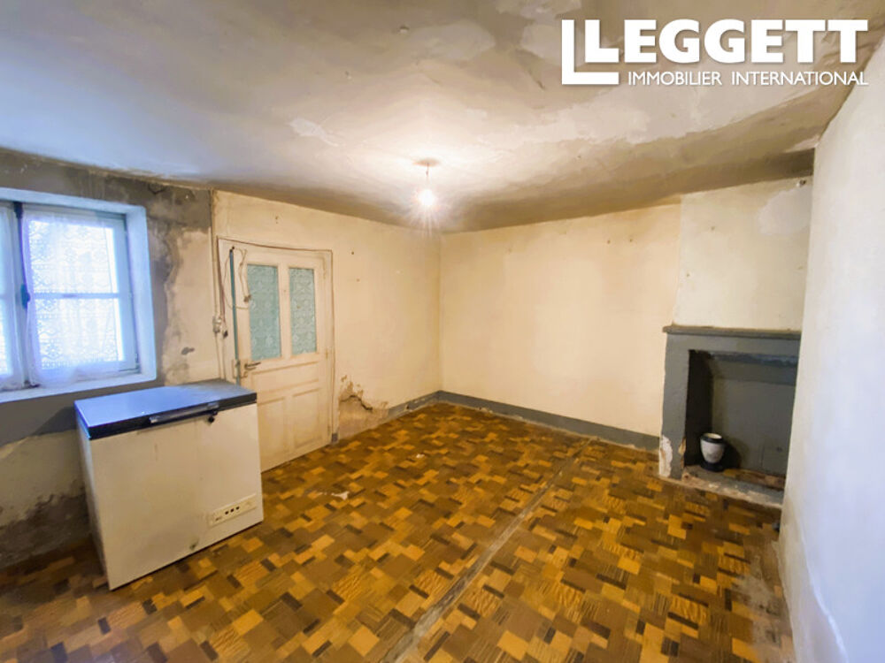 Vente Maison Maisons mitoyenne dans le village de Cher, avec 4 chambres, grange attenante et combles aménageables. Saulzais-le-potier
