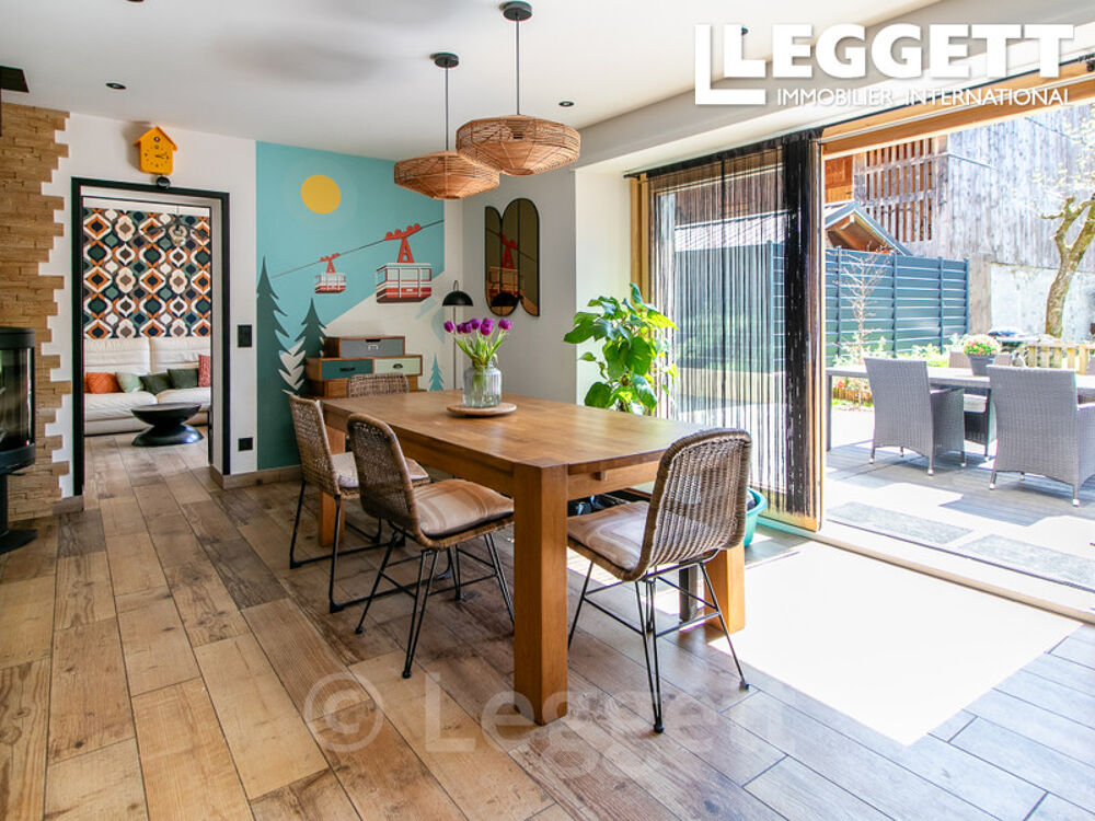 Vente Maison Ferme comprenant un appartement rénové au rez-de-chaussée et une grange avec potentiel d?aménagement, Samoëns SamoËns