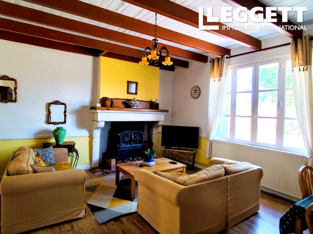Vente Maison Charmante propriété indépendante de quatre chambres avec deux gîtes de deux chambres, dans un village. Agris