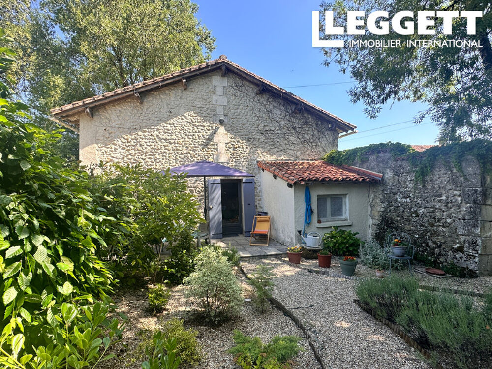 Charmante maison de 2 chambres nichée dans un hameau tranquille avec de jolis jardins et parking hors voirie