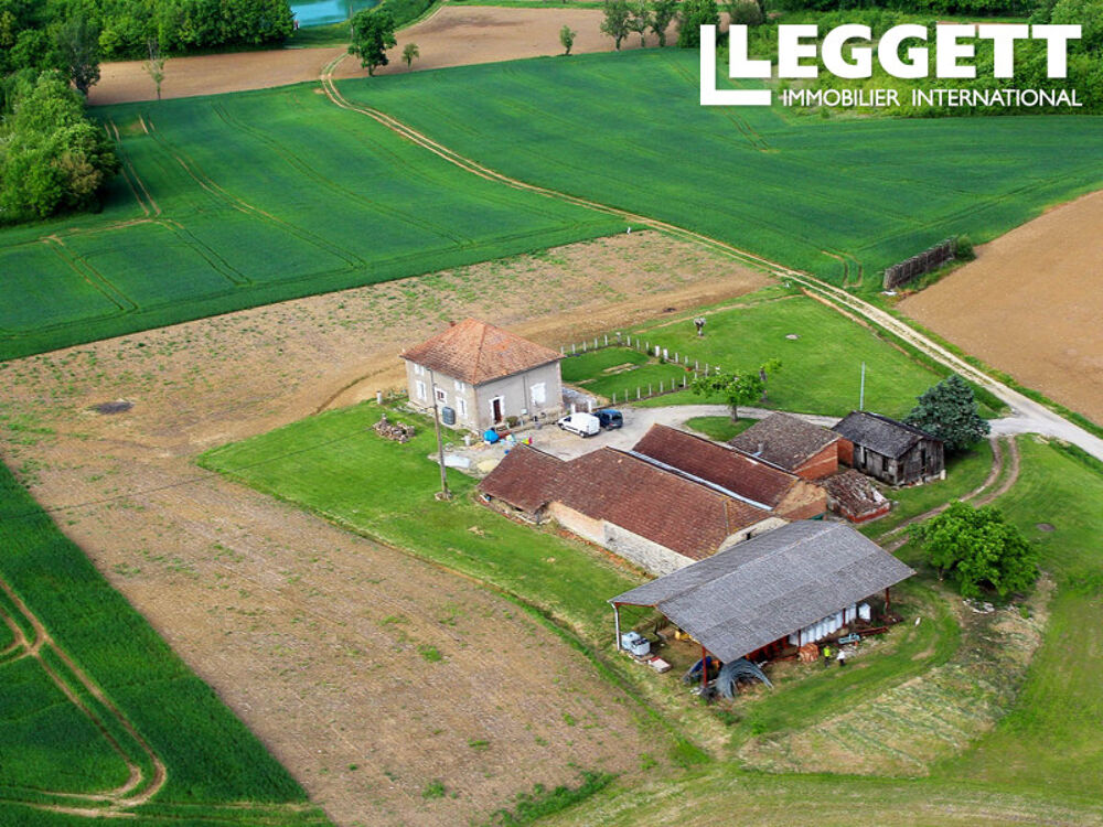 Vente Maison Vue panoramique, aucun voisin proche ! Maison de Maître 1930 rénovée, dépendances, sur 2 ha de terrain Castelnau montratier-sainte alauzie