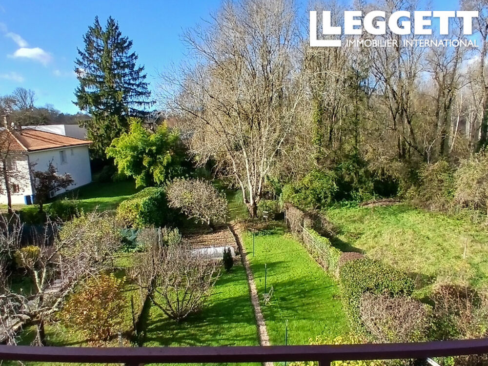 Vente Maison Charmante maison de ville de style Belle Époque avec un grand jardin et un parking. RibÉrac