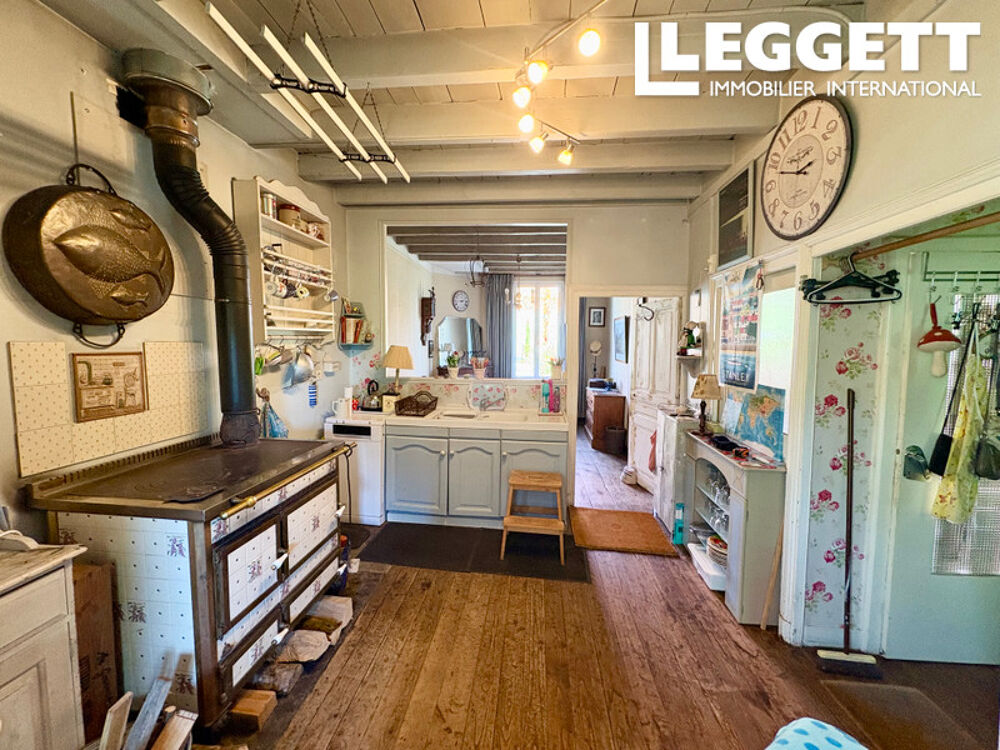 Vente Maison Situé au c?ur du village. Maison de 3 chambres, au charme rustique, avec un joli jardin privé. Abjat-sur-bandiat