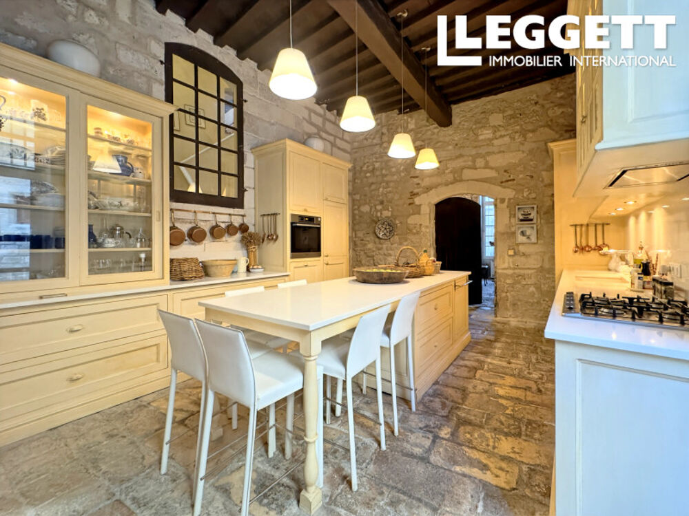 Vente Maison Maison de caractère avec exceptionnelle terrasse sur le toit au c?ur de Saint-Rémy-de-Provence Saint-rÉmy-de-provence