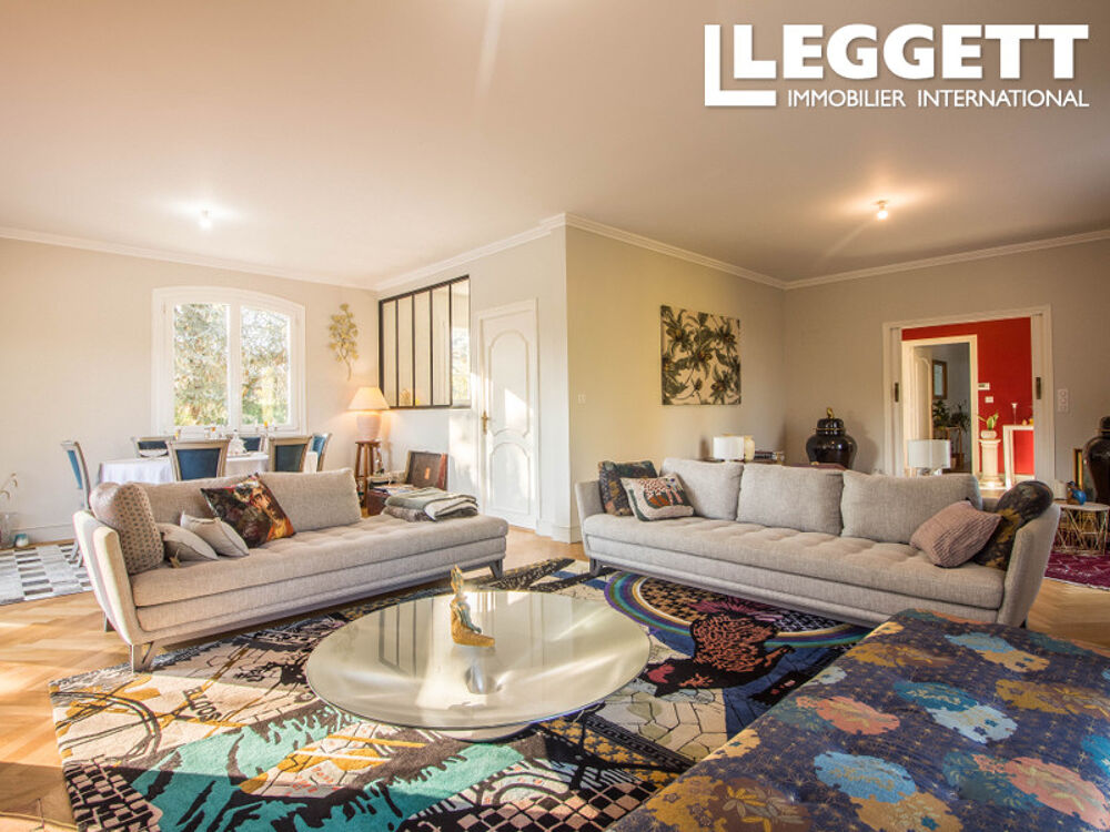 Vente Maison Maison familiale avec piscine, nichée dans parc arboré d'exception, à 15mn dans l'est d'Angoulême AngoulÊme