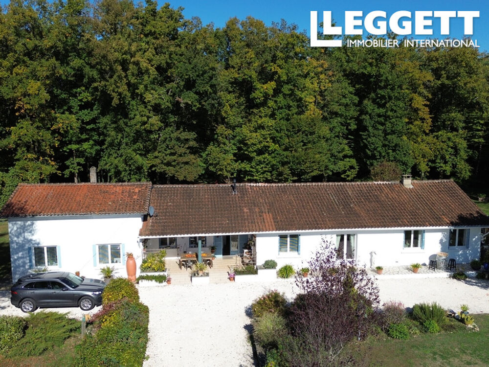 Vente Maison Maison contemporaine de luxe plus gite de deux chambres de plain-pied située dans un cadre magnifique. Édon