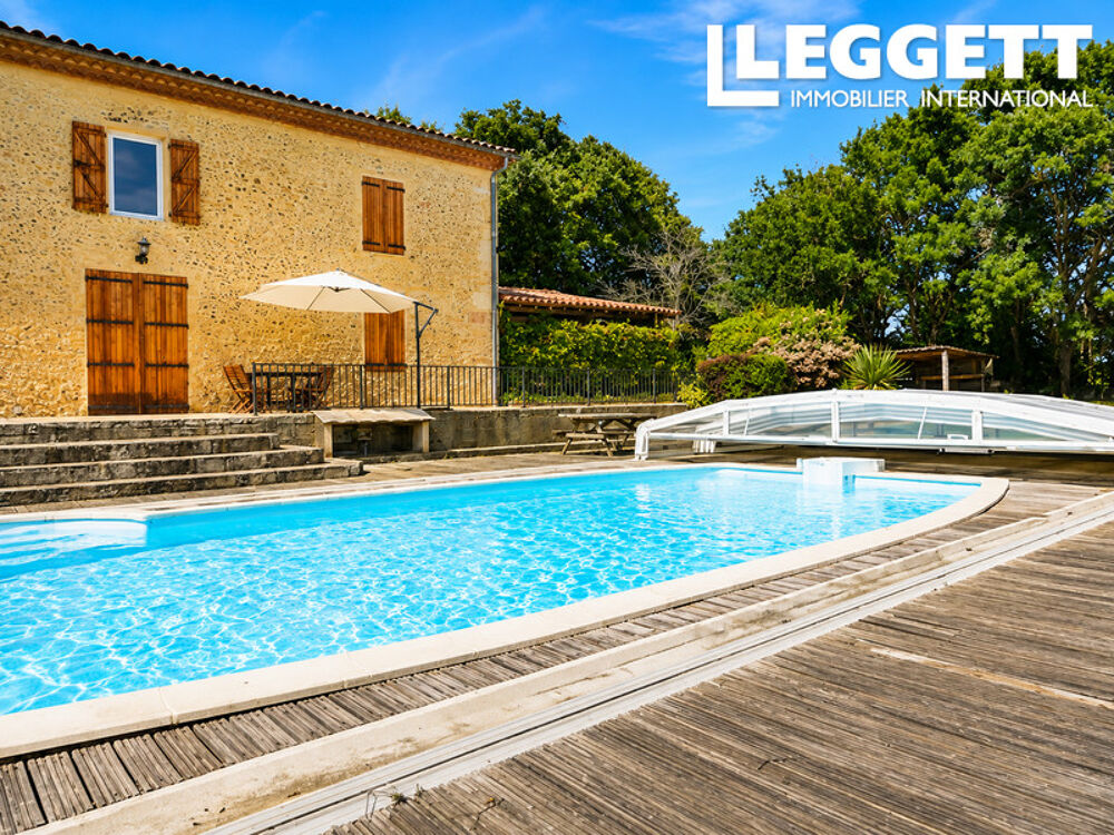 Vente Maison Ferme isolée rénovée et gîte partiellement rénové, avec piscine, jardin clos et vues panoramiques. Lodes