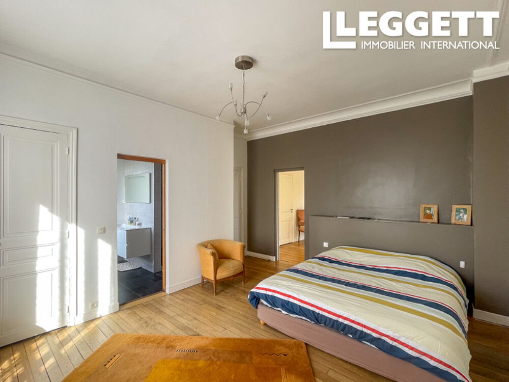 Vente Maison Maison de caractère indépendante, 7 pièces avec dépendance à vendre à 95250 Beauchamp, proche de la gare Beauchamp