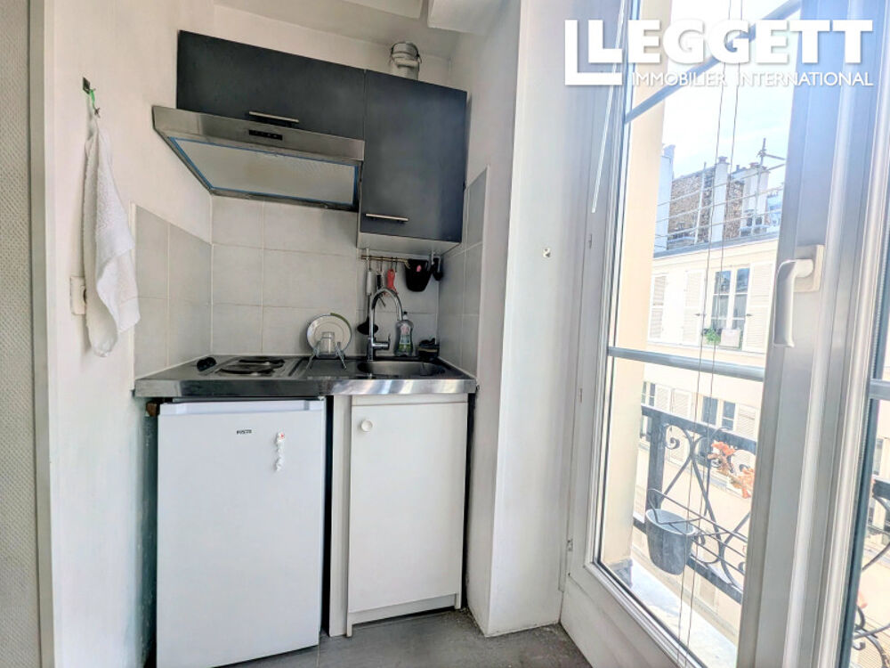 Vente Appartement Paris 75007, proche rue Cler studio de 13 M2, kitchenette équipée, lumineux, calme, salle d'eau avec WC Paris 7