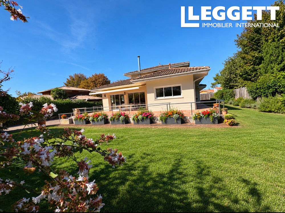 Vente Maison Bassin d'Arcachon, Villa de 170 m² à Lége Bourg peut convenir aux PMR. DPE A LÈge-cap-ferret