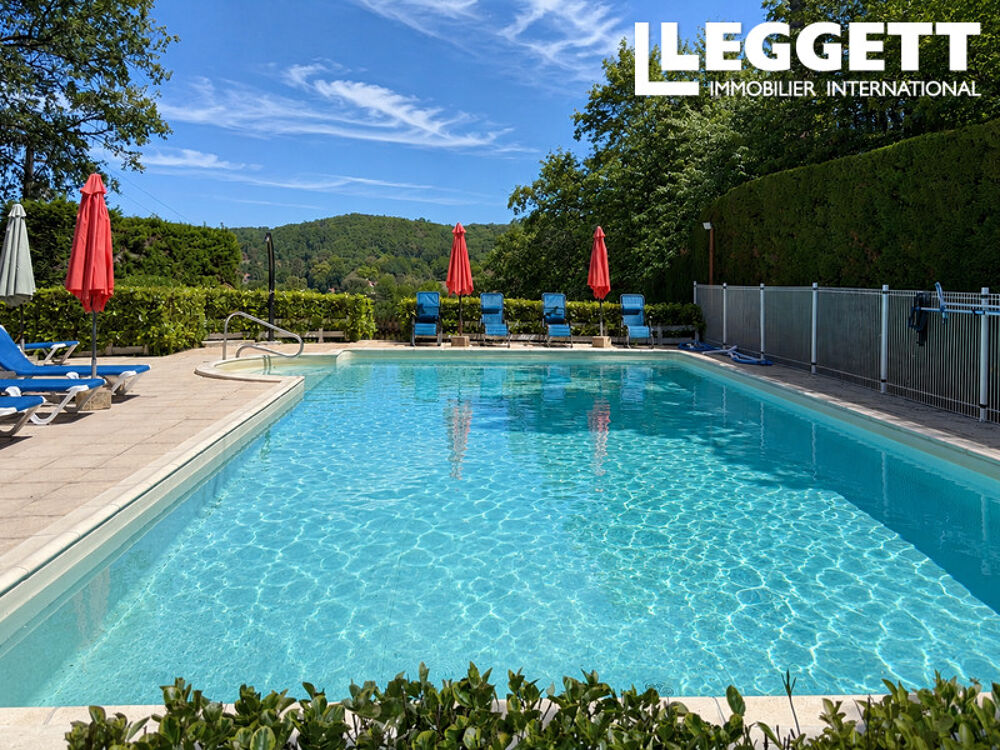 Vente Maison Une maison agréable dans une belle résidence, grande piscine commune, espace vert, belle vue, près de Sarlat Carlux