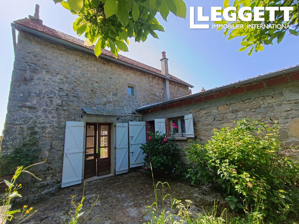 Vente Maison Charmante maison en pierre de 2 chambres avec grand jardin (742 m2) situé dans un joli village calme Auzances