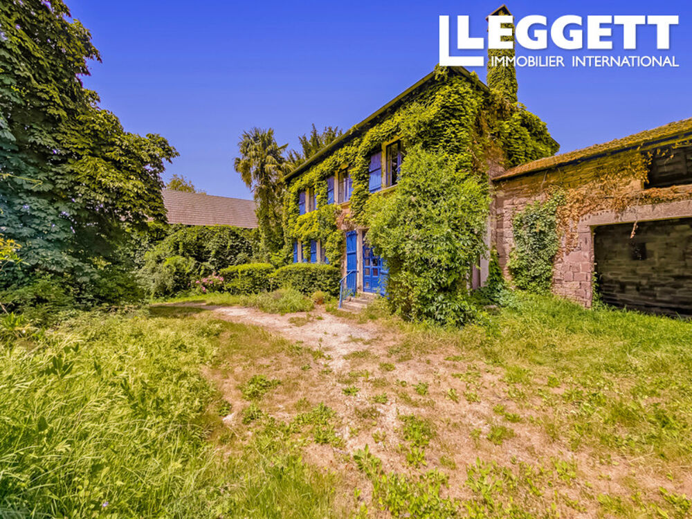 Une charmante maison de grande caractère isolée, avec une mare et des dépendances dans un cadre magnifique