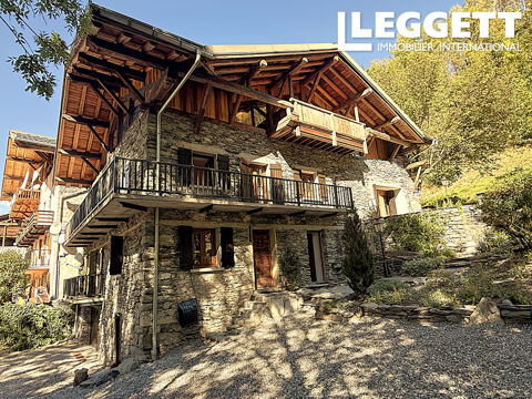   À vendre à Bourg-Saint-Maurice - Les Arcs, chalet de 6 chambres avec un appartement indépendant de 2 chambres Maison - 15 + pièce(s) - 312 m²