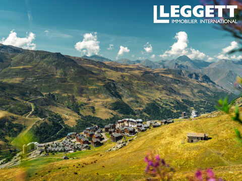   Commercial walls with existing lease in Les Menuires ? Investment opportunity in the Three Valleys Maison - 368 m�