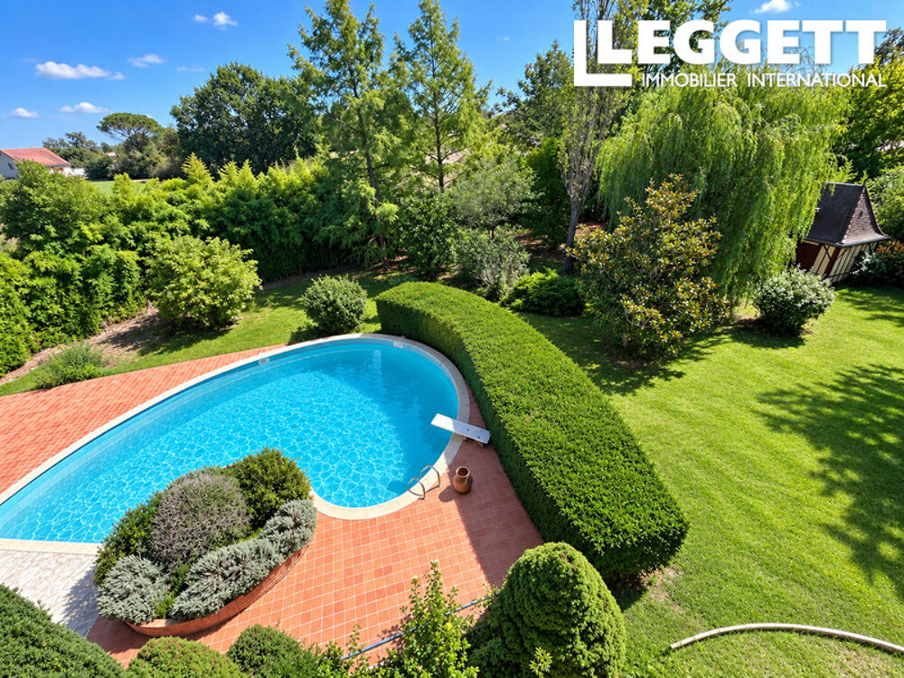 Vente Maison Dordogne-Montpon-Ménestérol - Maison de caractère au charme authentique au calme, 7 chambres, piscine et parc Montpon-mÉnestÉrol