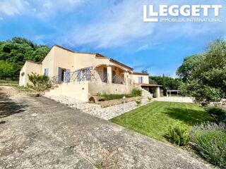 Vente Maison Villa de plain-pied avec 3 chambres, vue panoramique, piscine et grand jardin, à 6 km d?Uzès. Saint-maximin