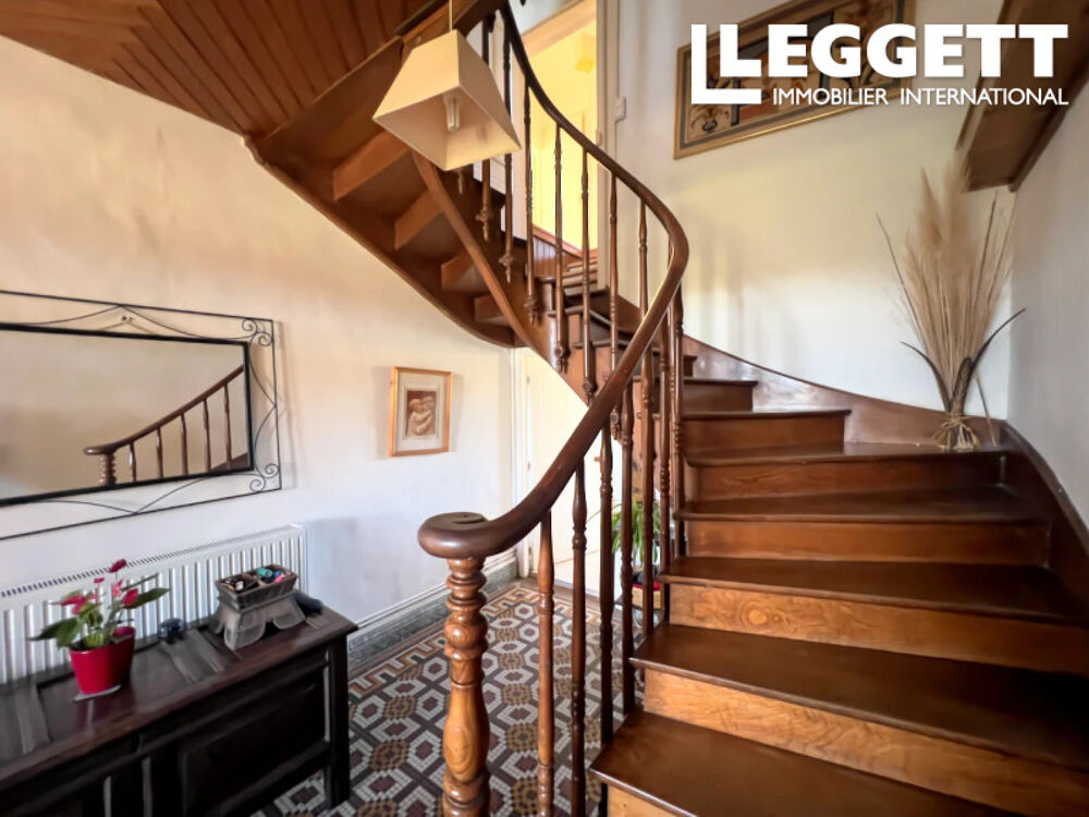 BELLE MAISON DE VILLAGE/RÉNOVÉE/CARACTÈRE/LUMINEUSE/4-5 CHAMBRES/3 SDB/JARDIN SUD/BIEN ENTRETENUE