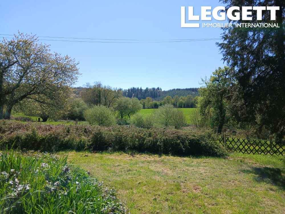 Vente Maison Maison en pierre isolée aux portes de la Suisse Normande, offrant de magnifiques vues sur la campagne. ChÊnedouit