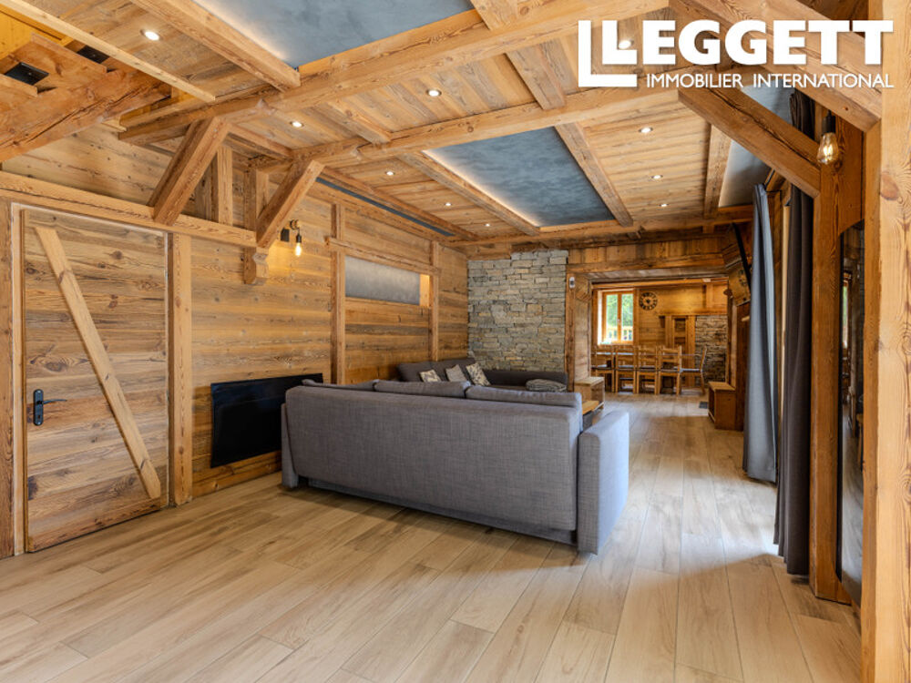 Maison de caractère rénovée de 4 chambres avec vaste terrain au coeur des Alpes