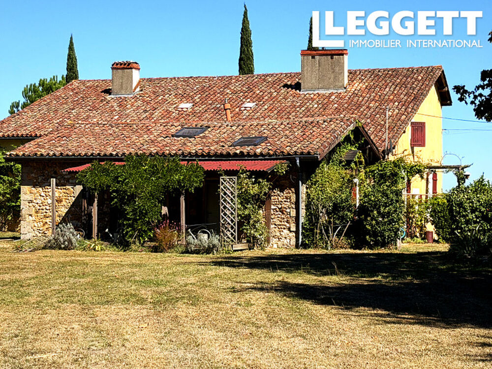 Grande maison de campagne avec gite independant (ancien lodge de chasse) et studio