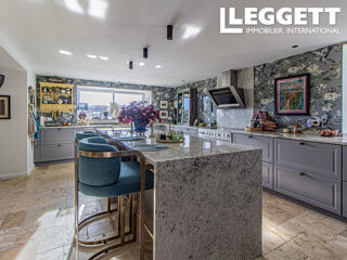  Maison à vendre 14 pièces 300 m²