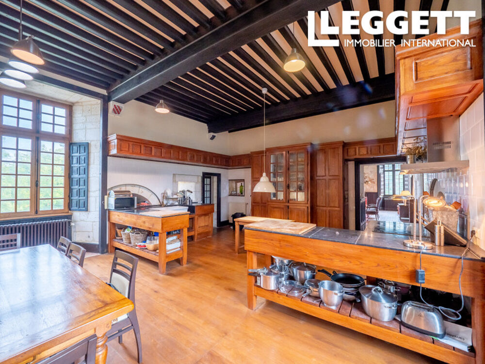 � vendre  Propri�t�/ch�teau Vouzan (16410)