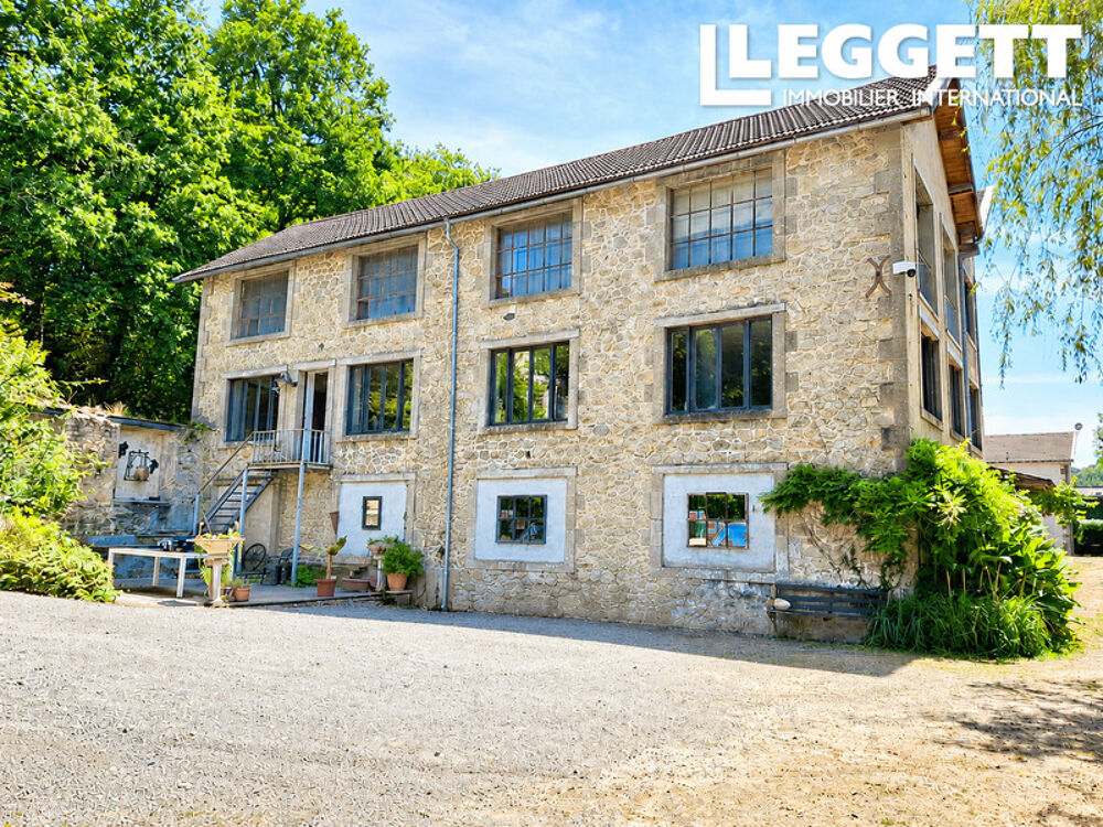 Vente Maison L'Ancienne Tannerie ? Un ensemble immobilier unique composé de plusieurs bâtiments et espaces d'habitation. Saint-junien