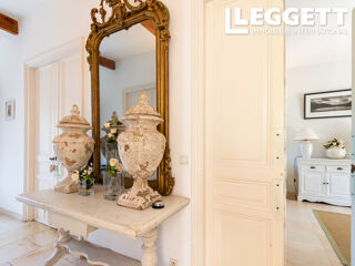  Maison  vendre 8 pices 240 m