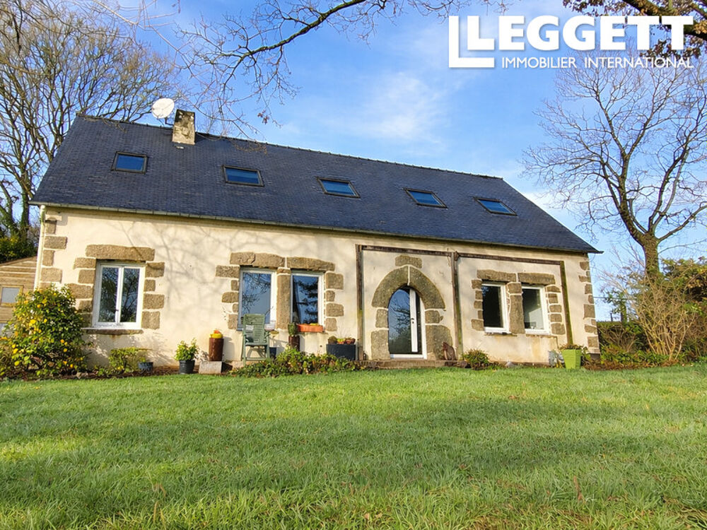 Maison 10 pièces 220 m² · à Saint-Nicodème · 220 m² · 350 000 €