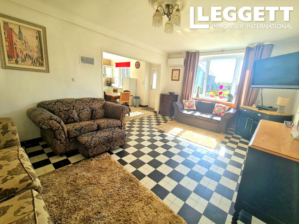 Vente Maison Maison de 3 chambres, son annexe d?1 chambre, son gîte à finir, ses dépendances et 5000m2 de terrain! BrecÉ