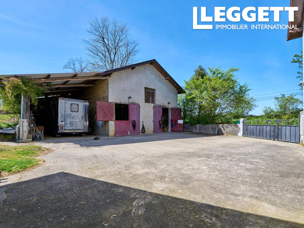 Vente Maison LABATUT - HABAS - Grande maison de 290 m² + maisonnette secondaire + dépendances Labatut