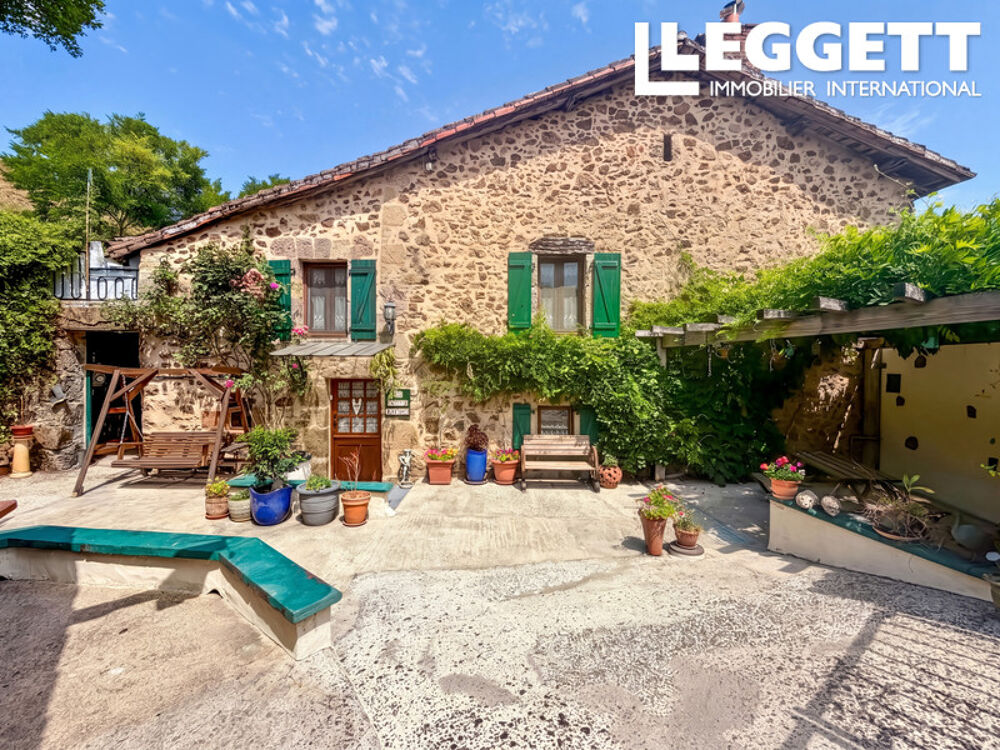 Maison 7 pièces 210 m² · à Rochechouart · 210 m² · 119 900 €