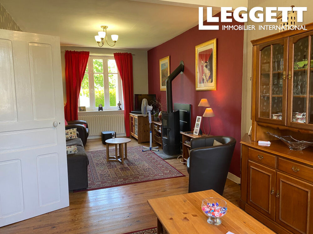 Vente Maison Charmante maison de campagne de 5 chambres avec grandes grange et magnifiques jardins à Locarn. MaËl-carhaix