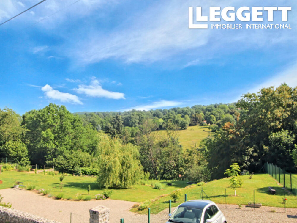 Maison 10 pièces 148 m² · à Confolens · 148 m² · 249 000 €