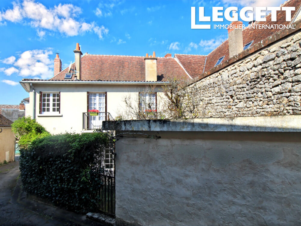 Maison 7 pièces 146 m² · à Angles-sur-l'Anglin · 146 m² · 160 500 €