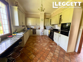  Maison � vendre 9 pi�ces 300 m�