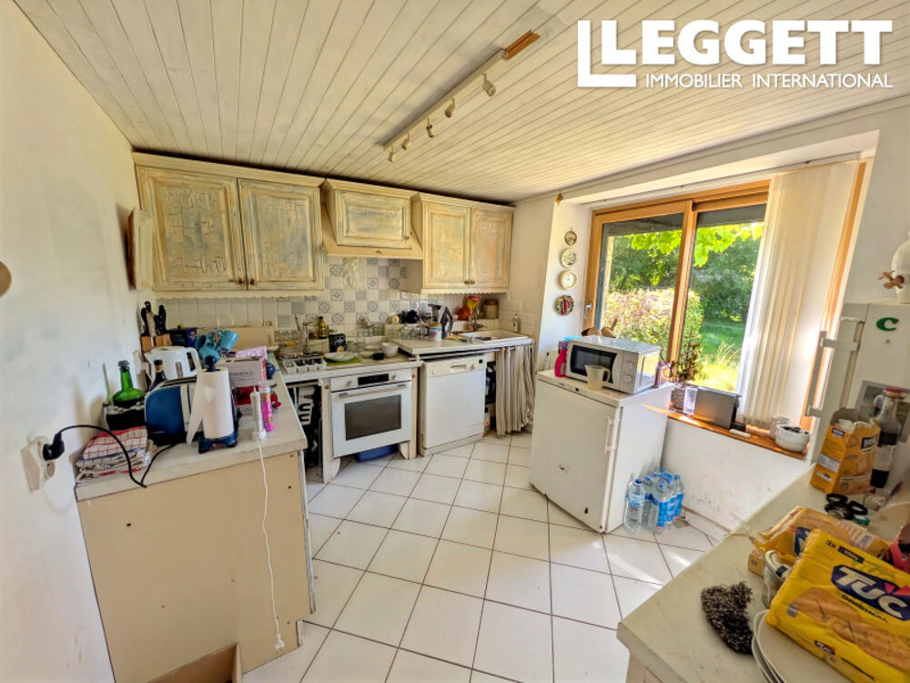 Charmante maison 3 chambres de campagne avec dépendances, travaux récents et plus de 3 000 m² de terrain