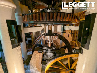  Moulin � vendre 8 pi�ces 258 m� Montgivray