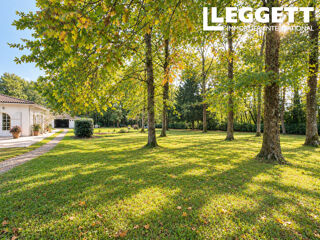 Vente Maison Jolie maison de plain-pied avec 4 chambres, grand jardin et à quelques minutes des commodités de Jonzac. Saint-germain-de-lusignan