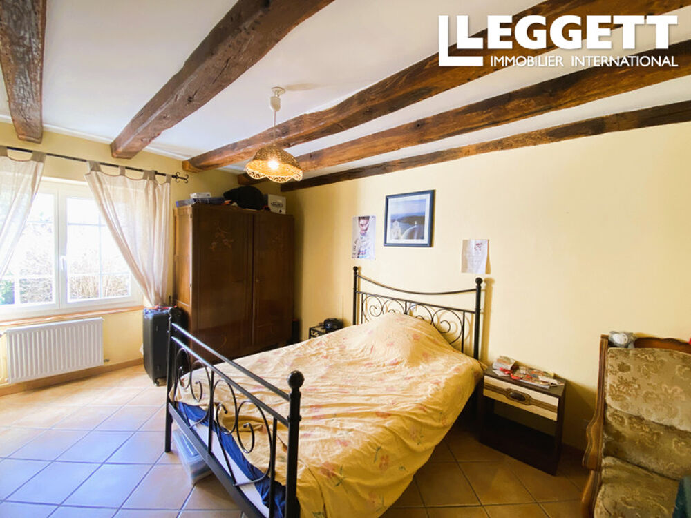 Vente Maison Deux belle maisons individuelles disposées autour d'une cour avec jardins, à proximité de la forêt de Tronçais Meaulne-vitray
