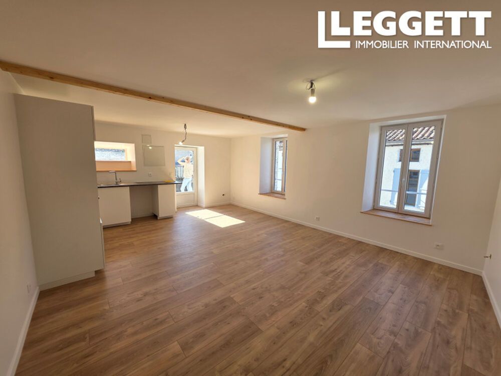 MARTHON, Immeuble de rapport entièrement refait à neuf, comprenant 4 logements, toutes commodités à pied.